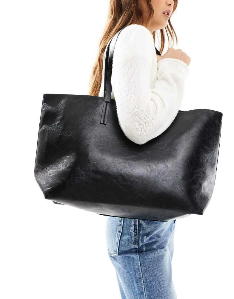 Pull&Bear Pull&Bear oversized faux leather tote bag in black 3