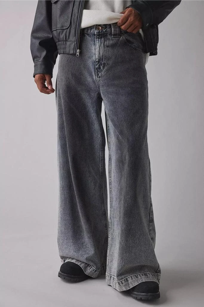 BDG BDG Cone Relaxed Fit Jean 2