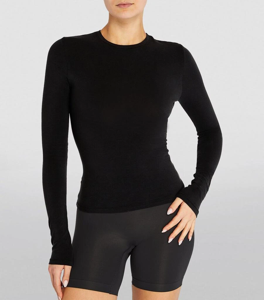 SKIMS Long-Sleeved T-Shirt 2