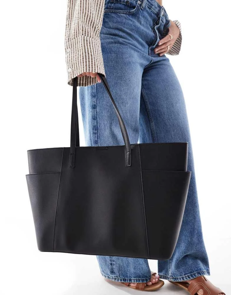 ASOS ASOS DESIGN tote bag with pocket detail and removable laptop compartment 2