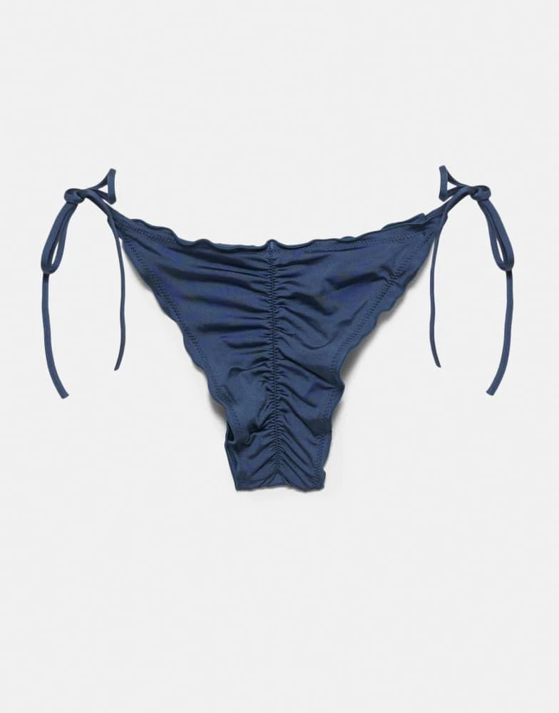 Pull&Bear Pull&Bear Ruffled bikini bottoms in blue