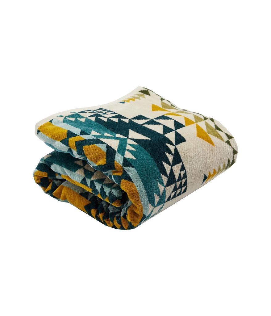 Pendleton Oversized Jacquard Towel