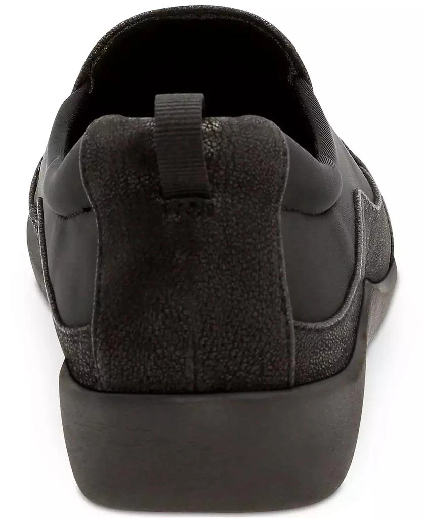 Clarks Women's Cloudsteppers™ Sillian Paz Flats 3