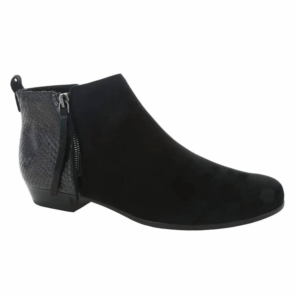 Munro Munro - Women's Lexi Ii Booties
