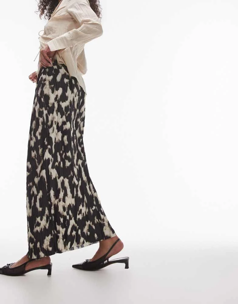 Topshop Topshop abstract leopard print plisse midi skirt in brown 4