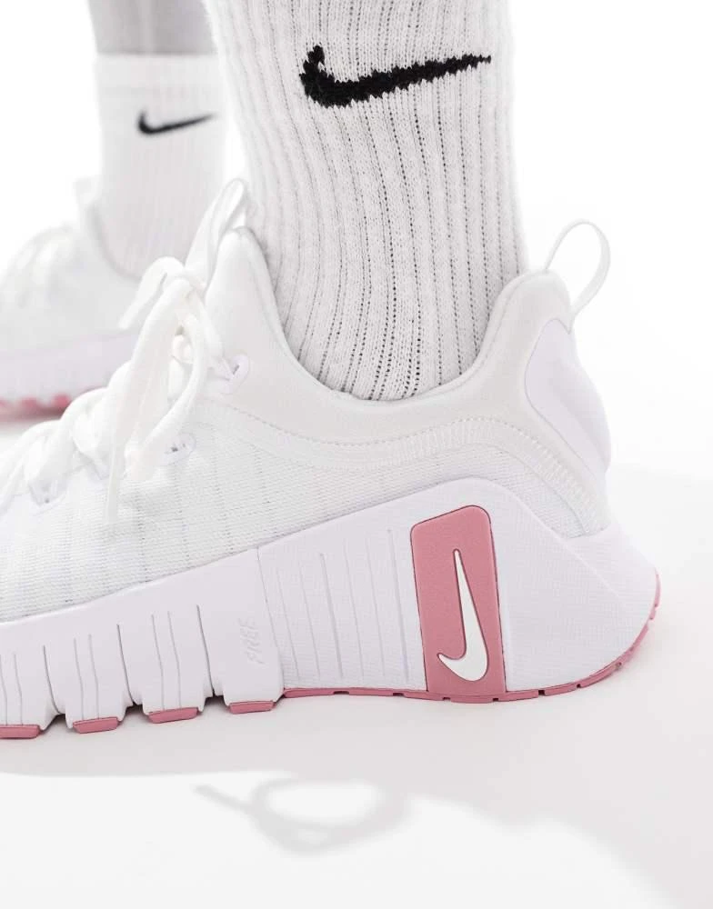 NIKE Nike Training Free Metcon 6 trainers in white and pink 4