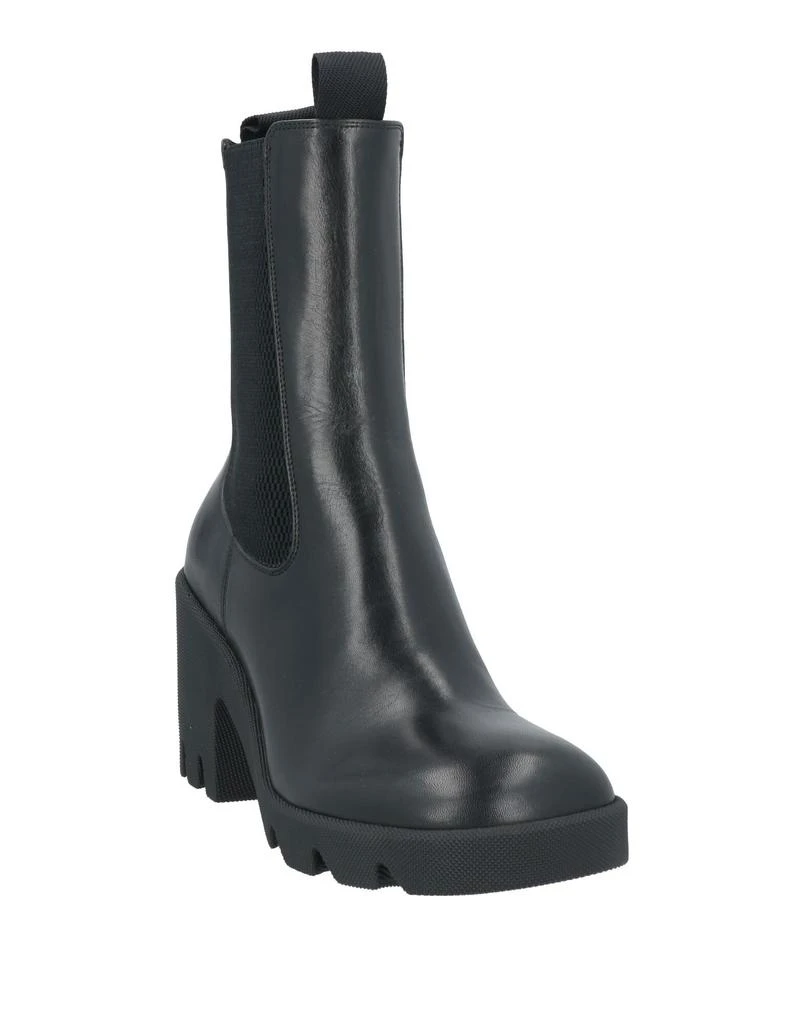 Burberry Ankle boot 2