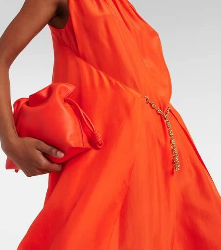 Shop Chain-detail silk midi dress on Sale at BeyondStyle  Get 41% Off  Chain-detail silk midi dress with Limited-Time Flash Deals, Exclusive  Discounts, and Special Offers. Enjoy Unbeatable Savings on Chain-detail silk