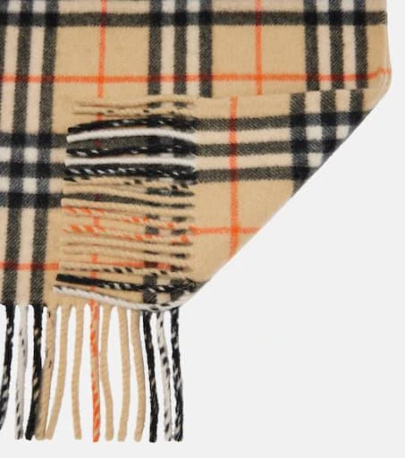 Burberry Burberry Check cashmere hooded scarf 5