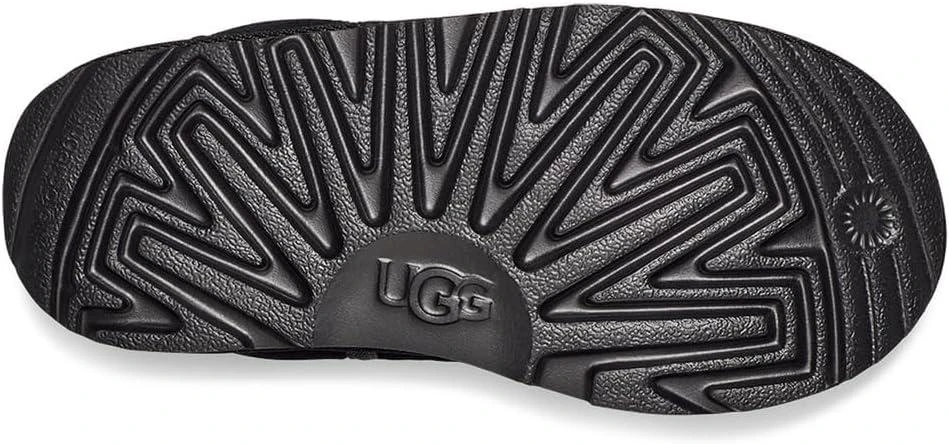 undefined UGG Boy
s Neumel Chelsea Boot 3