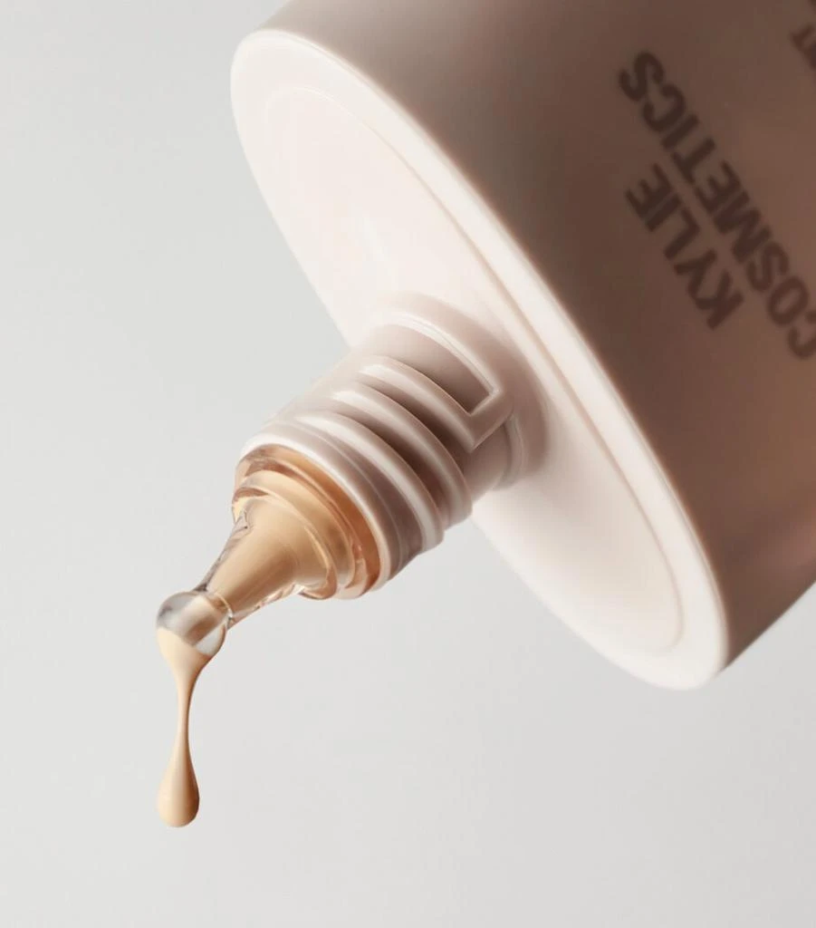 Kylie Cosmetics Skin Tint Blurring Elixir Foundation 6