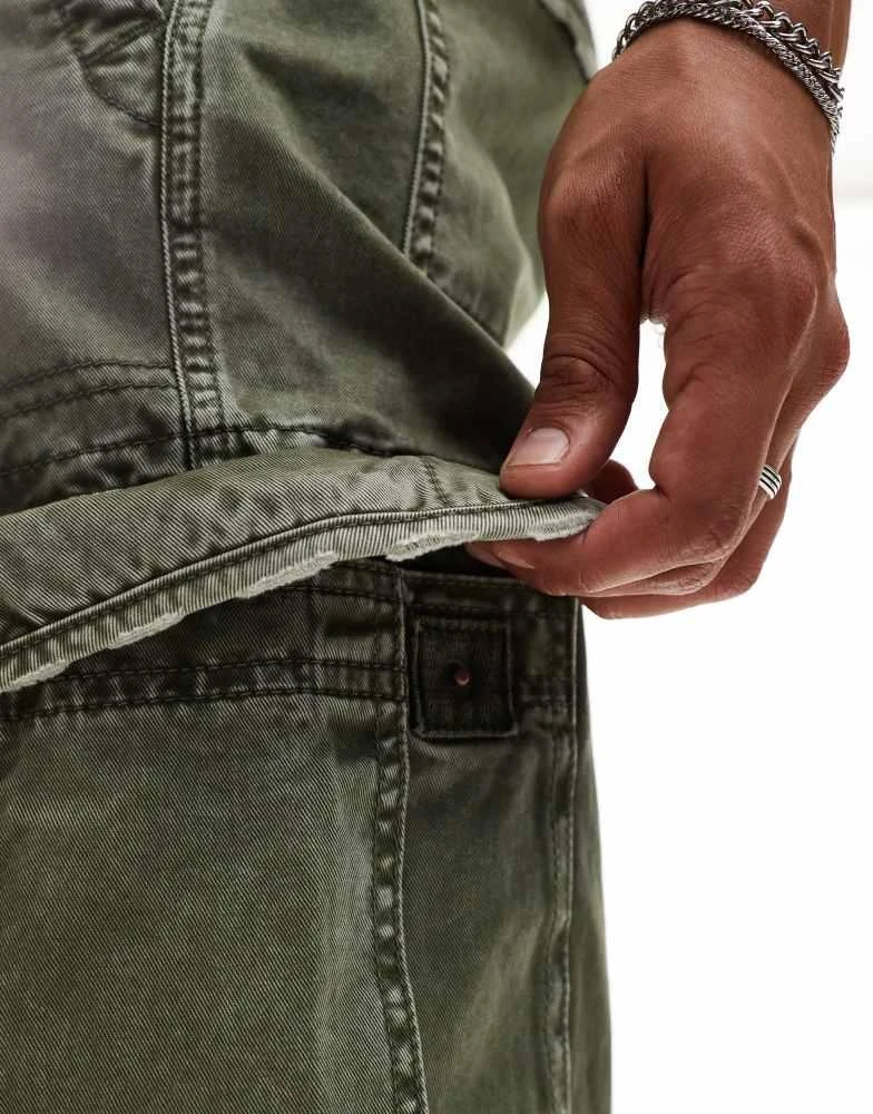 Abercrombie & Fitch Abercrombie & Fitch baggy reissue twill cargo trousers in olive green 4
