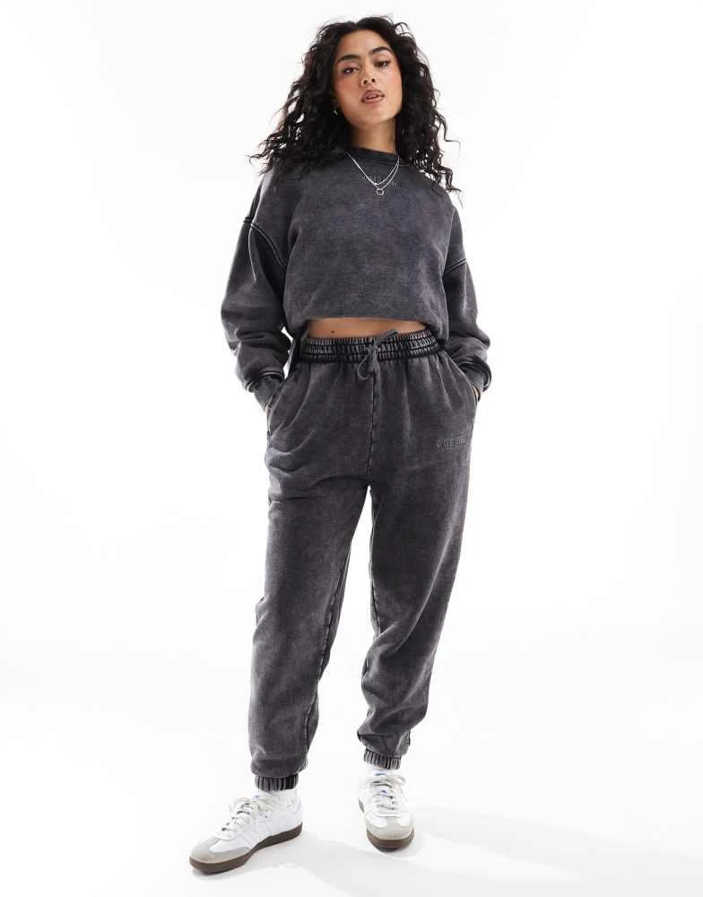 HERA Hera Womens washed sweatpant in black 1