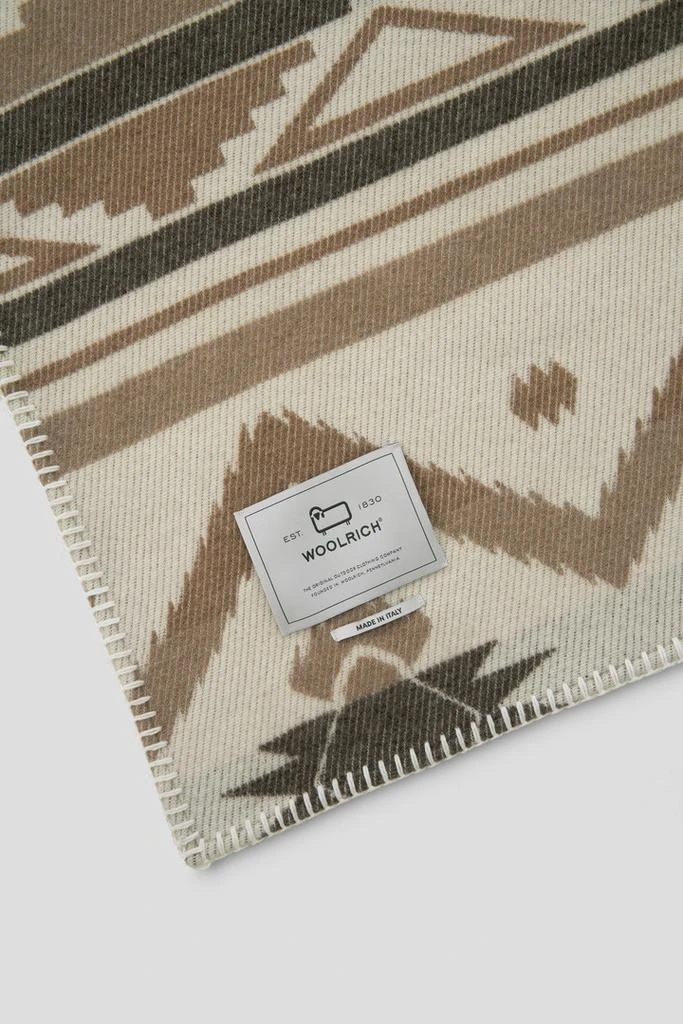 Woolrich Jacquard Stripe Blanket in Pure Wool - Unisex - White 4