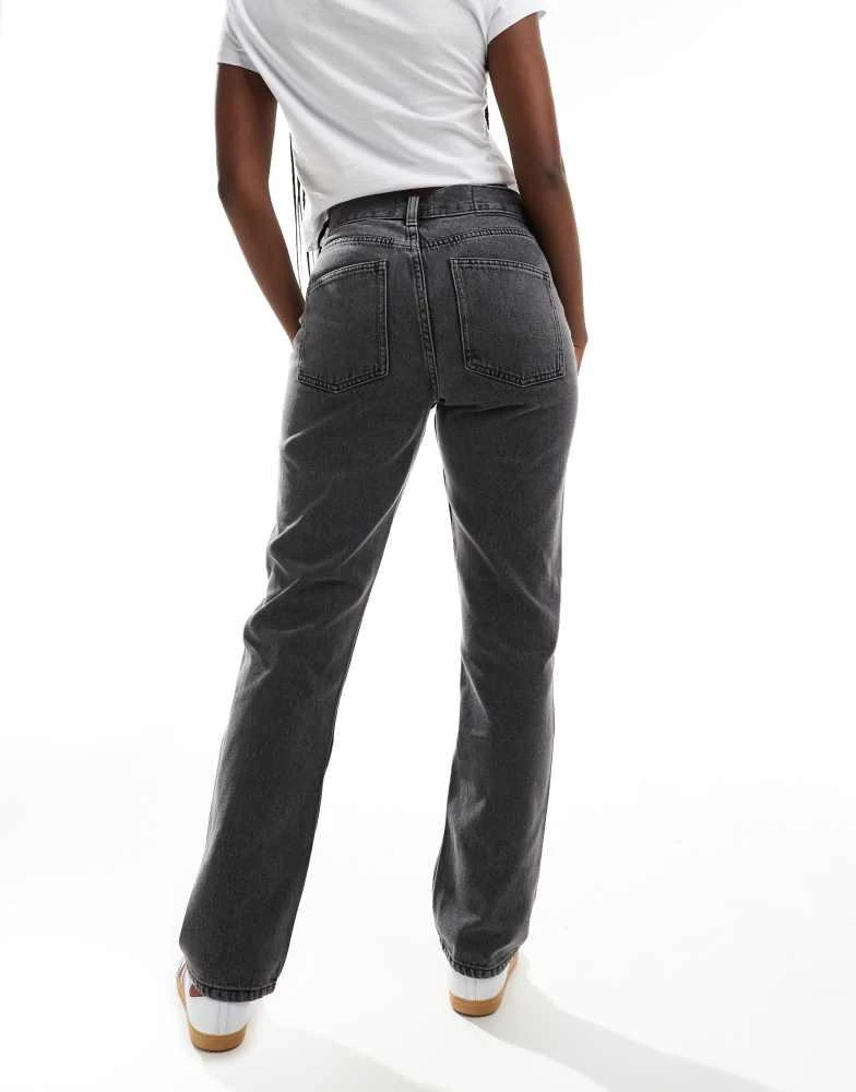 ASOS ASOS DESIGN mid rise straight jeans in grey 3