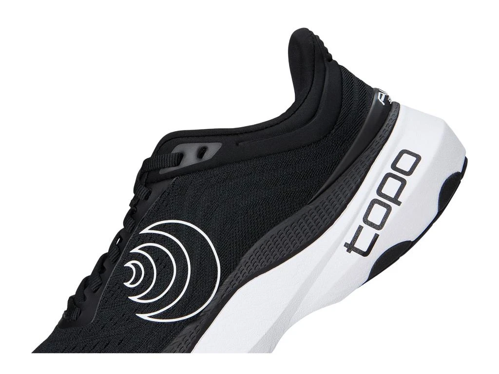 TOPO ATHLETIC Aura 6