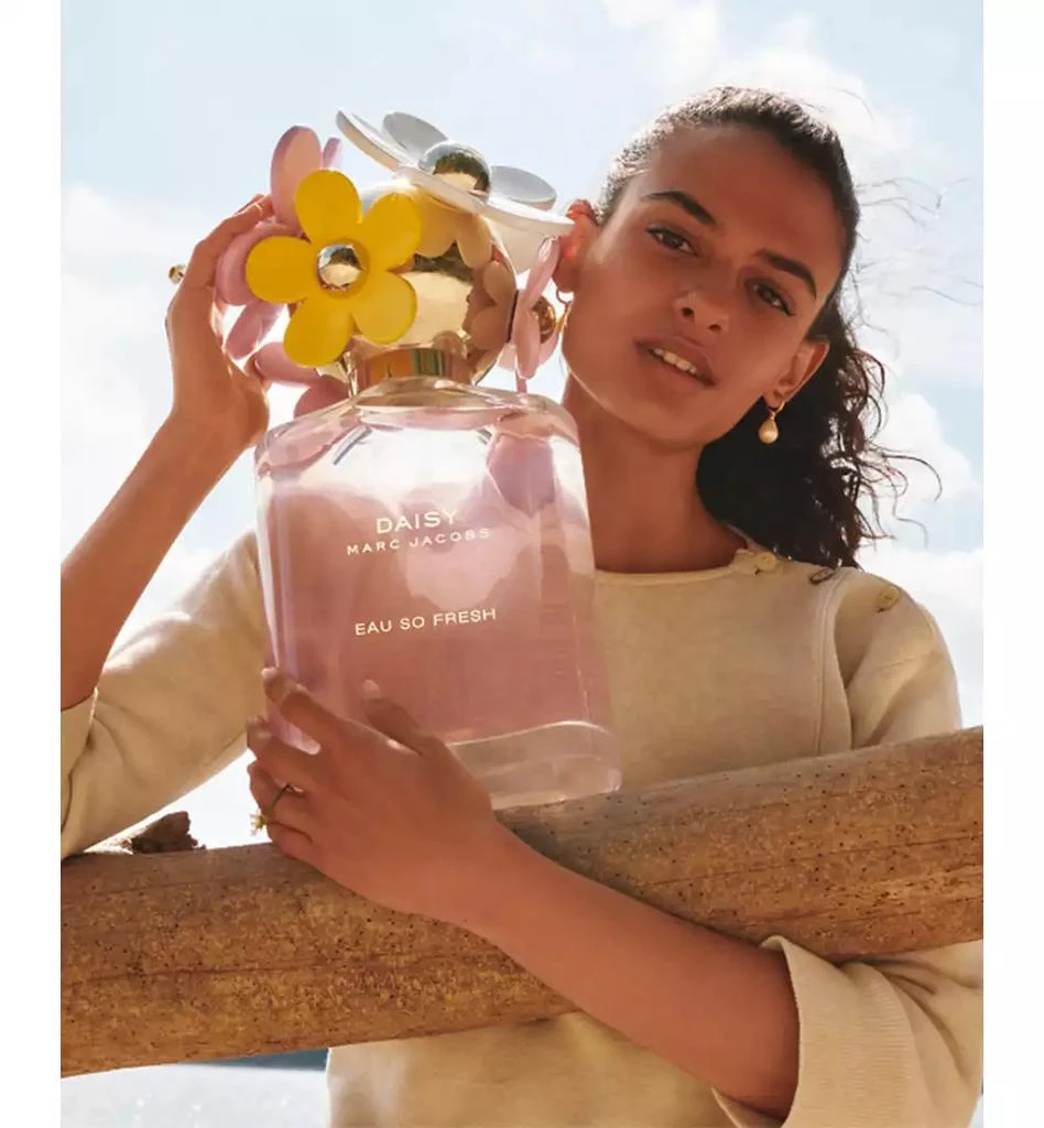 Marc Jacobs Daisy Eau So Fresh Eau de Toilette Travel Spray, 0.33 oz. 5