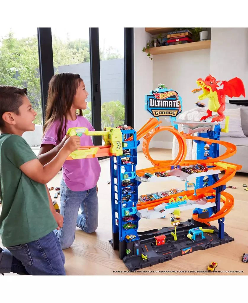 Hot Wheels City Ultimate Garage Playset with 2 Die-Cast Cars, Toy Storage For 50 Plus Cars 4
