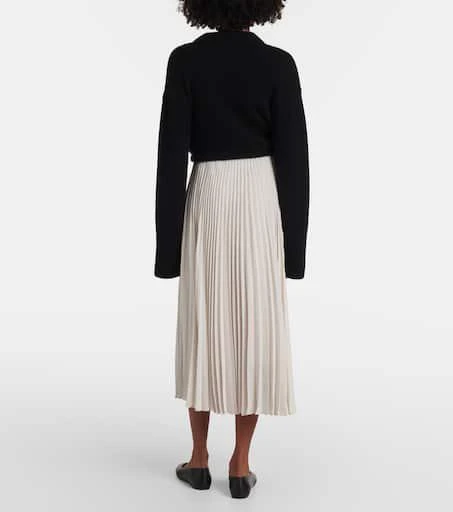Vince Pleated midi skirt 3