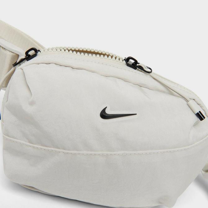 バッグ・カバンその他 Nike Aura Crossbody Bag 2L HM6120-072 Nike Aura Crossbody Bag 2L Unisex Sportswear Bag Casual