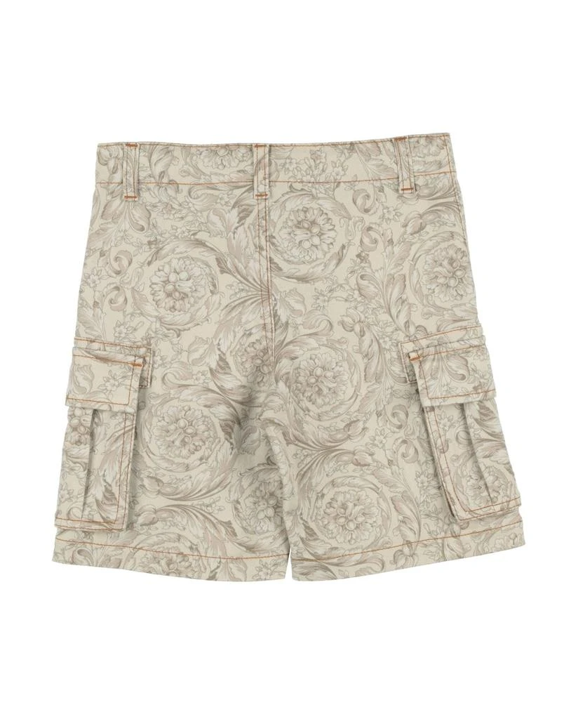 VERSACE YOUNG Shorts 
Bermuda 2