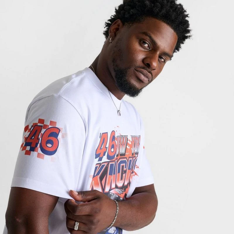 Mitchell & Ness Men's Mitchell & Ness New York Knicks NBA Speedway Graphic T-Shirt 6