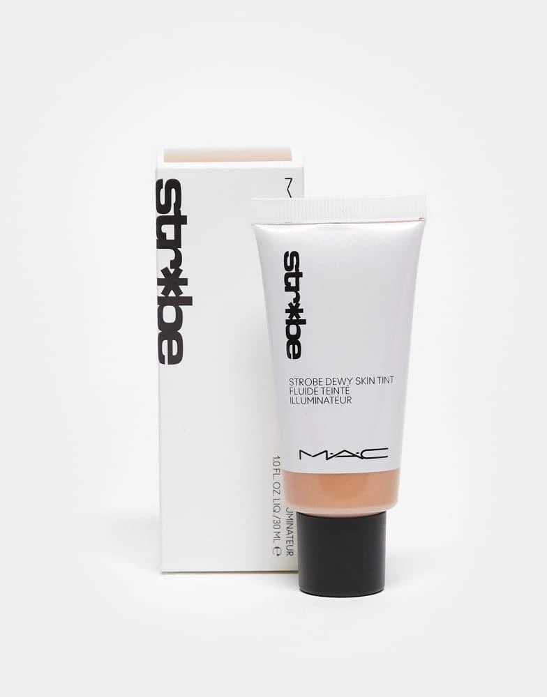 MAC MAC Strobe Dewy Skin Tinted Moisturiser 15