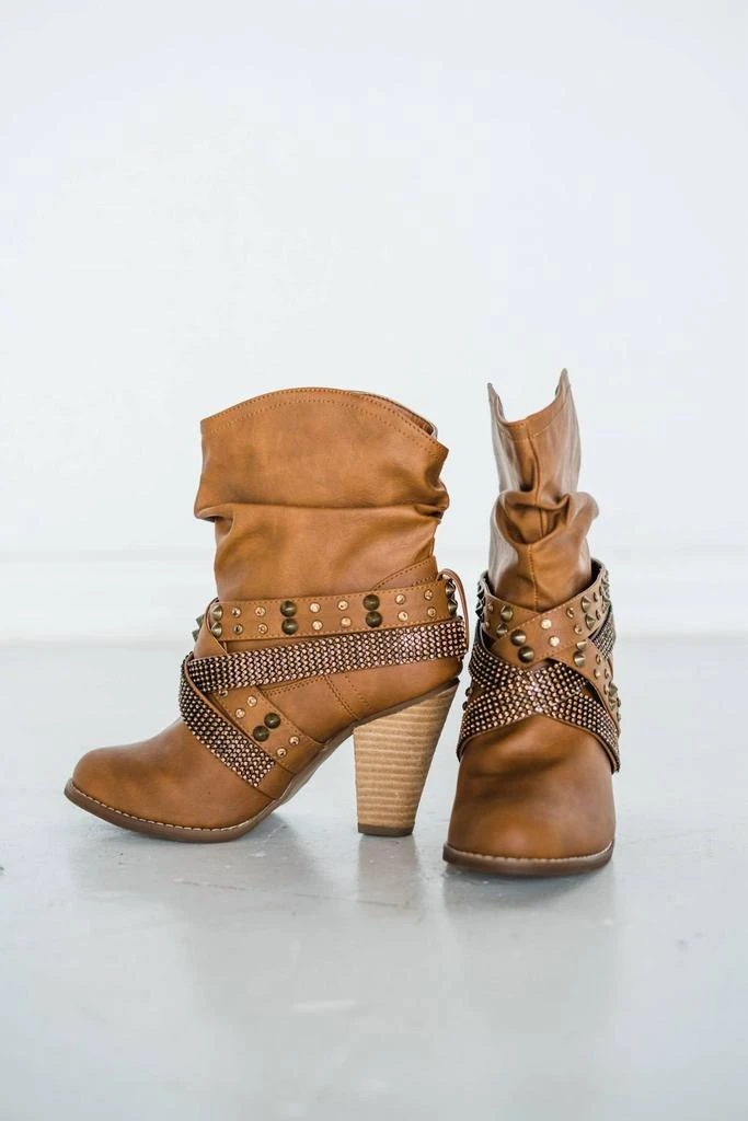 Not Rated Women's Short Change Booties 3