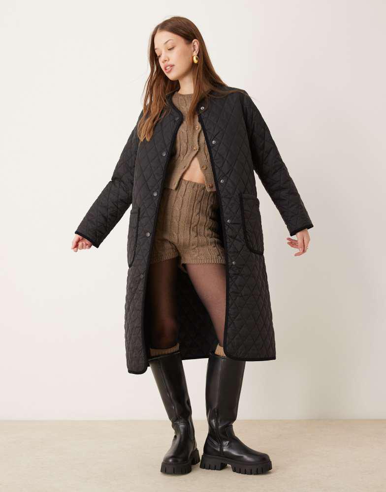 Barbour Barbour Women's Round Collar Quilt jacket in black