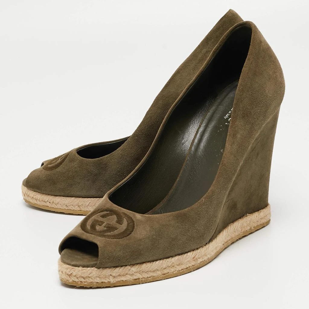 Gucci Gucci Green Suede Peep Toe Wedge Pumps Size 40 2