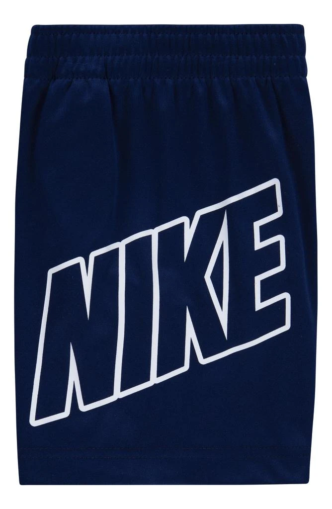 NIKE Kids
 Dri-FIT Graphic T-Shirt 
Shorts Set 6