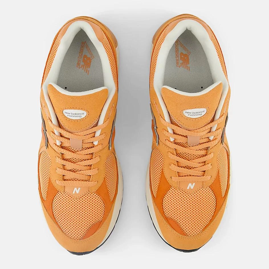 New Balance 2002R 4