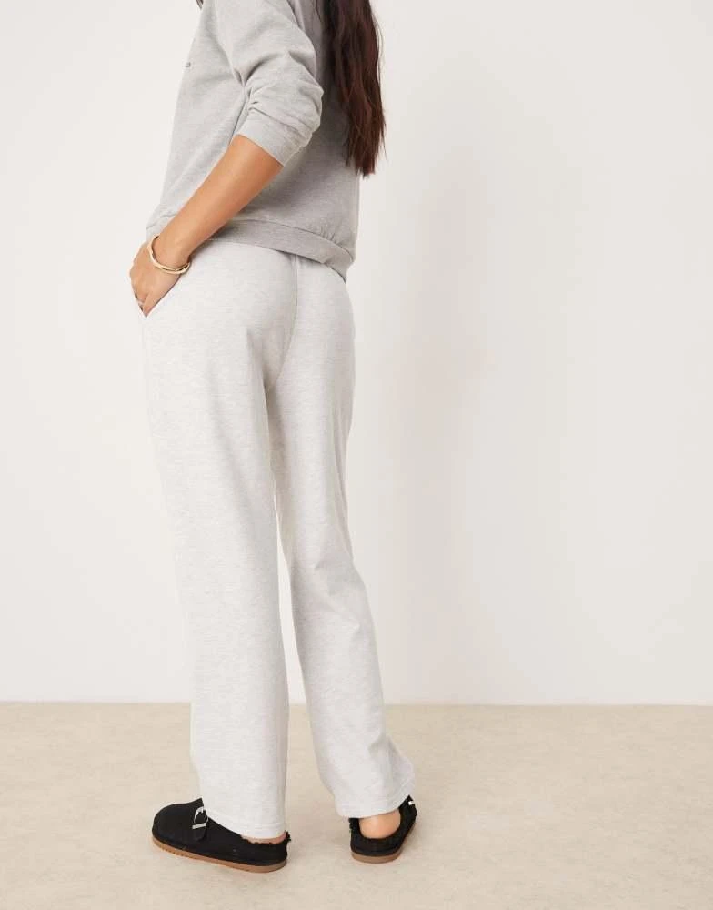 New Look New Look wide leg joggers in grey marl 4