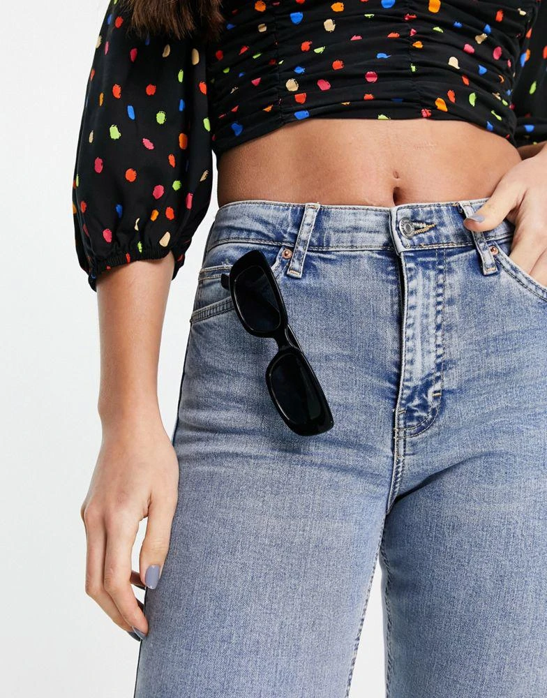 Topshop Topshop Tall Jamie jeans with abraded pocket in bleach 3