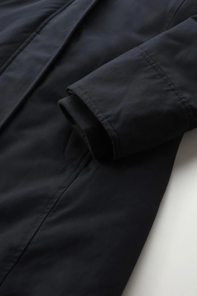 Woolrich Boulder Parka in Ramar Cloth with Hood and Detachable Faux Fur Trim - Women - Black 9