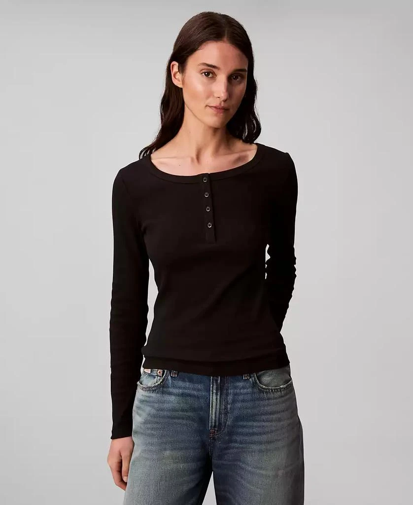 Calvin Klein Women
s Long Sleeve Ribbed Knit T-Shirt