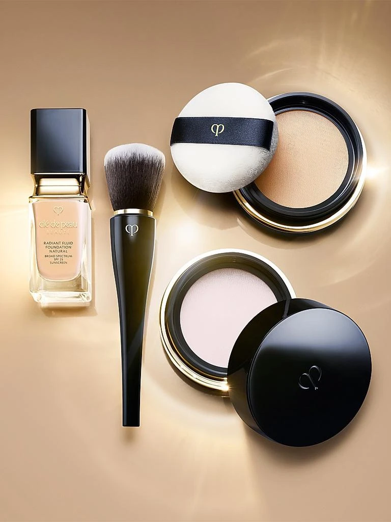 Cle de Peau Loose Powder 5