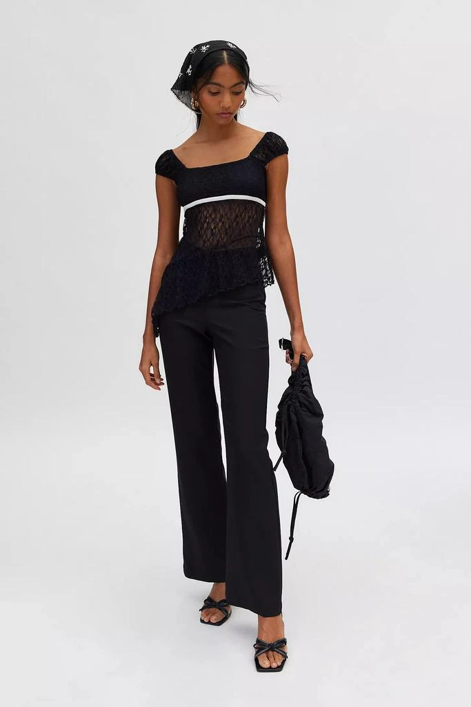 Kimchi Blue Kimchi Blue Penelope Lace Keyhole Back Asymmetric Top 3