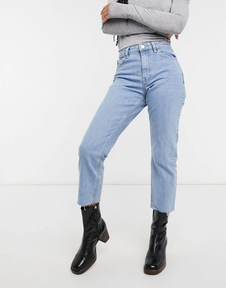 Topshop Topshop cropped mid rise straight leg jeans in bleach  4
