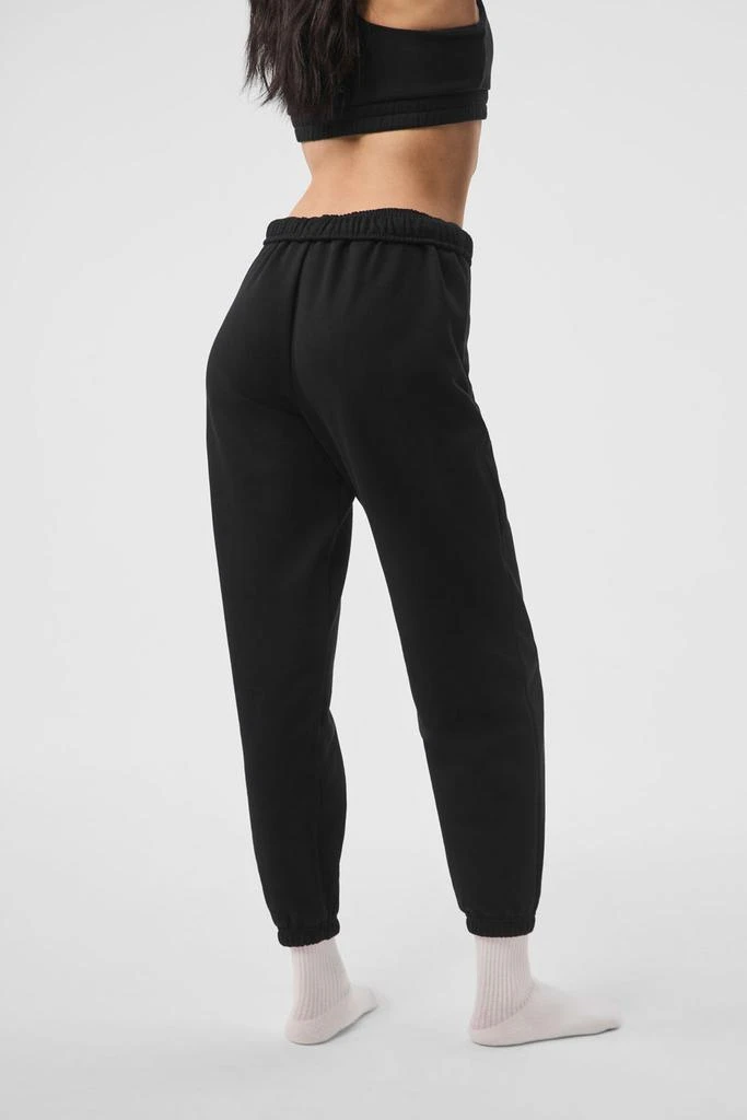 Alo Yoga Accolade Sweatpant - Black 4