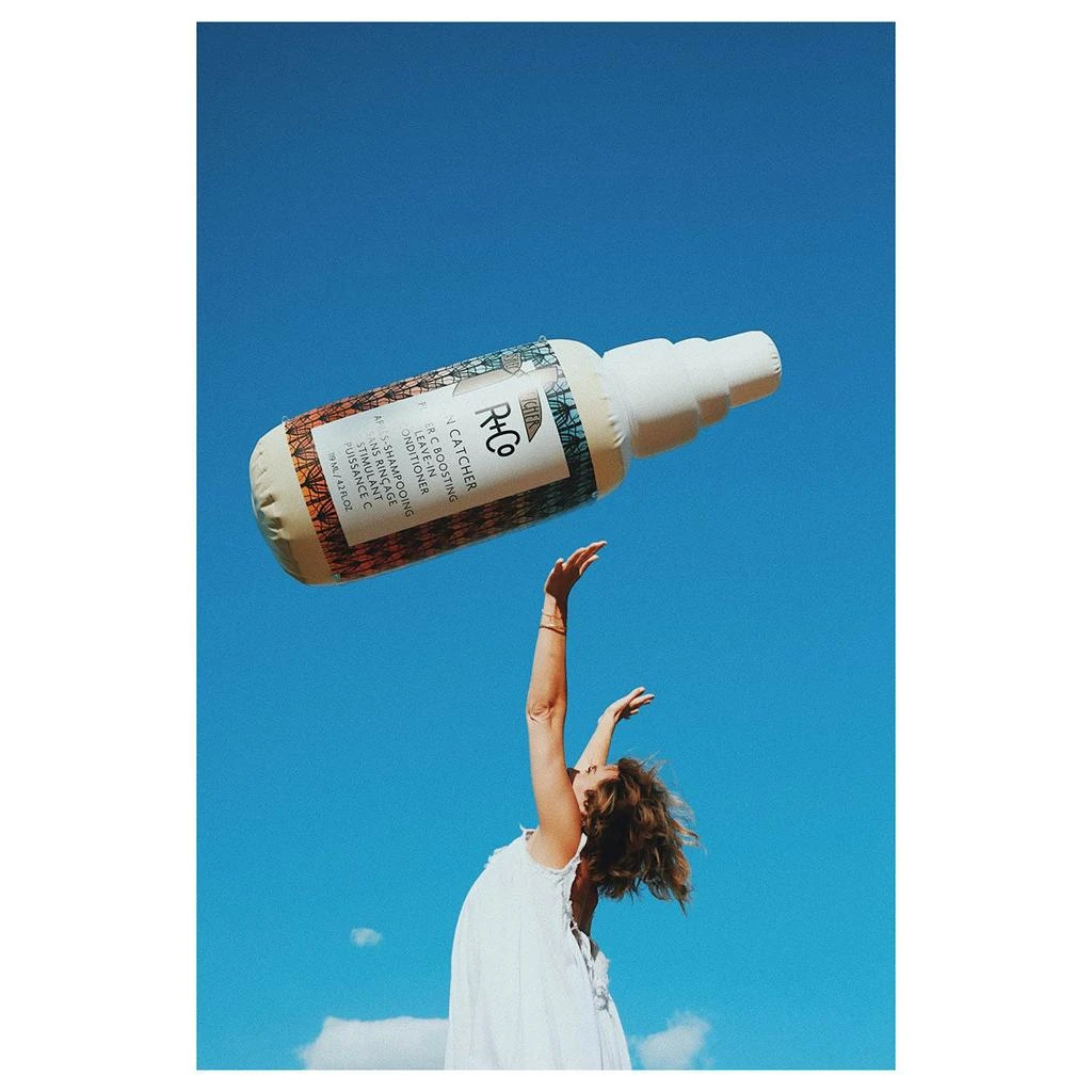 R+Co Sun Catcher Power C Boosting Leave-in Conditioner 4