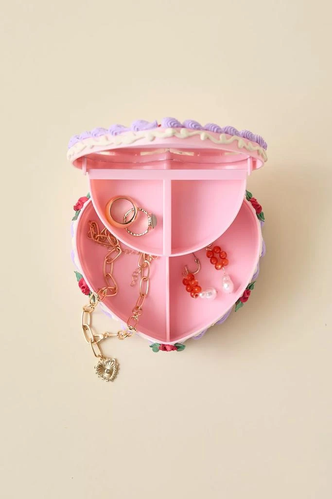 Pretty Shitty Cakes Pretty Shitty Cakes UO Exclusive Frosted Heart Shape Jewelry Box 2