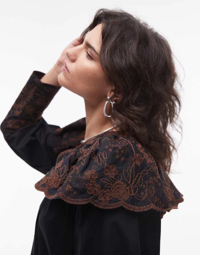 Résumé Resume oversrized collar maxi dress with embroidery in black 2