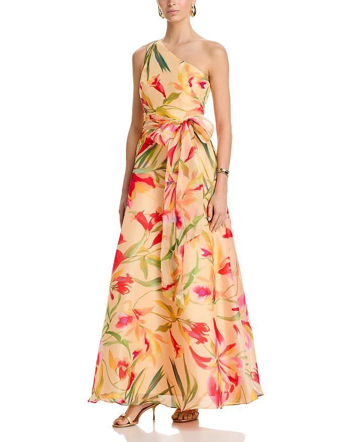 Shop Petite 3D Floral Appliqu Gown on Sale at BeyondStyle  Get 31% Off  Petite 3D Floral Appliqu Gown with Limited-Time Flash Deals, Exclusive  Discounts, and Special Offers. Enjoy Unbeatable Savings on
