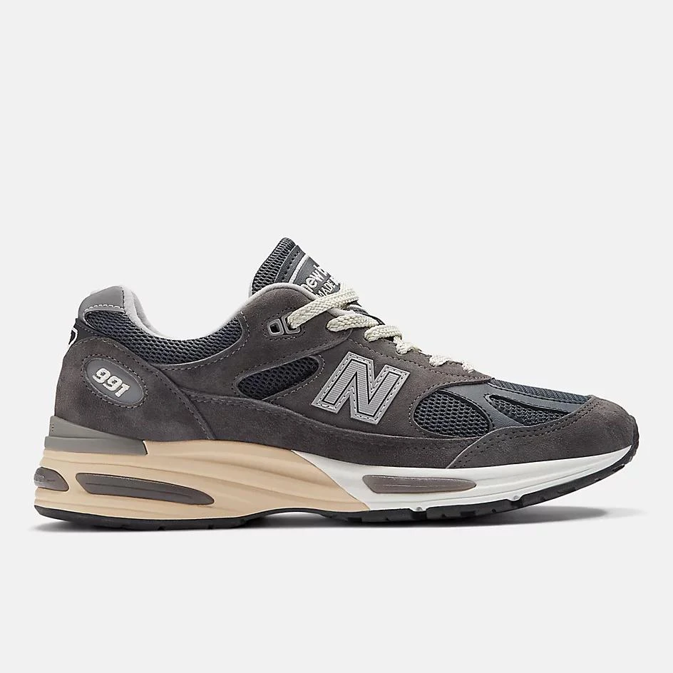 New Balance Made in UK 991v2 1