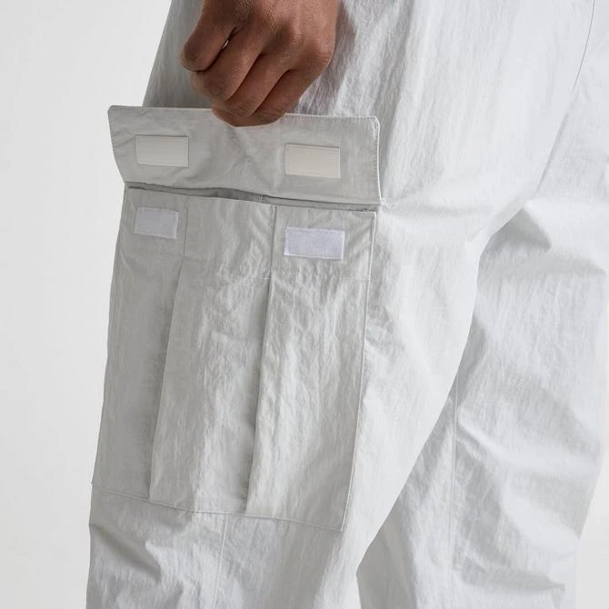 NIKE Men's Nike Club Woven Cargo Pants 11