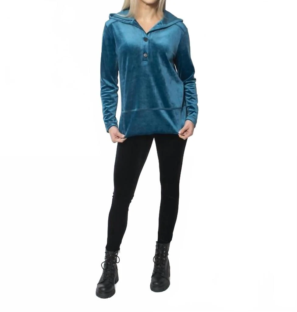 SNO SKINS Ultra-Soft Microfleece Leggings In Black