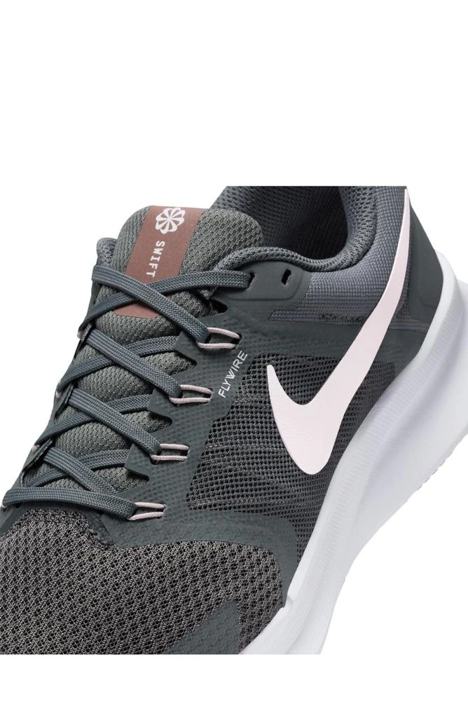 NIKE Run Swift 3 Running Shoe 8