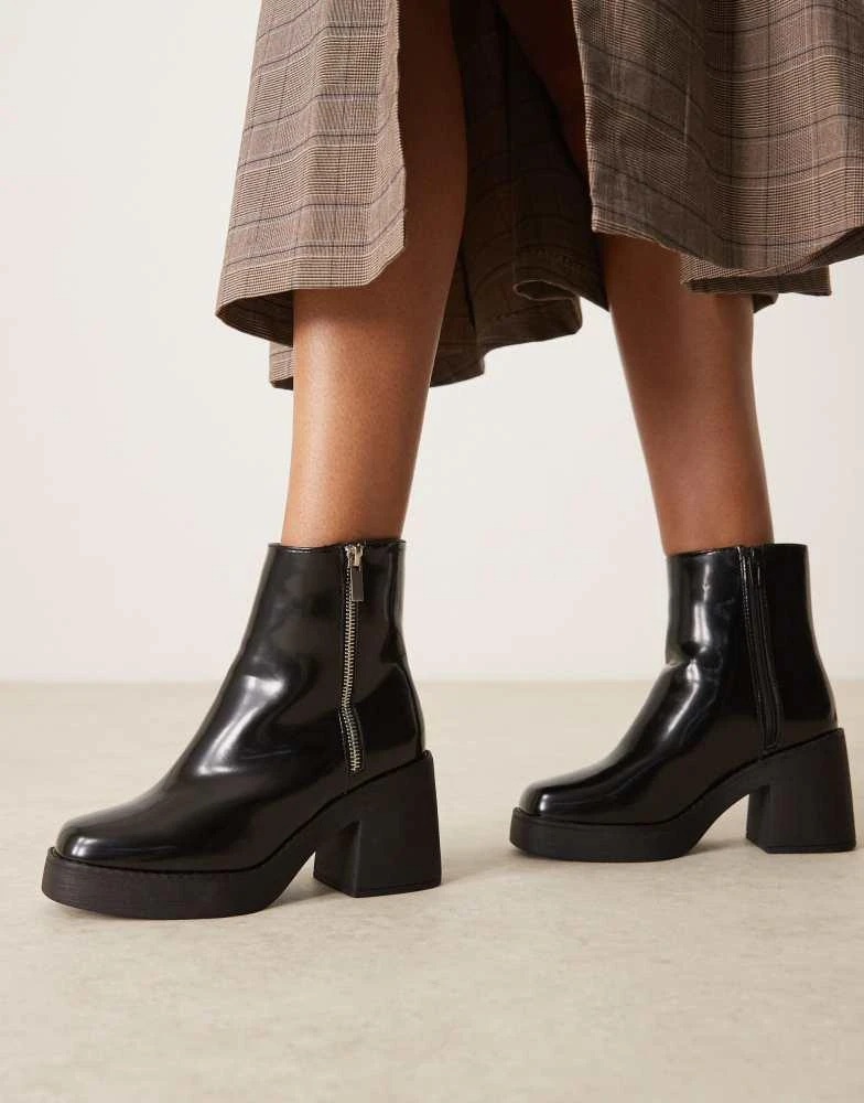 New Look New Look chunky mid heeled ankle boot in black 1