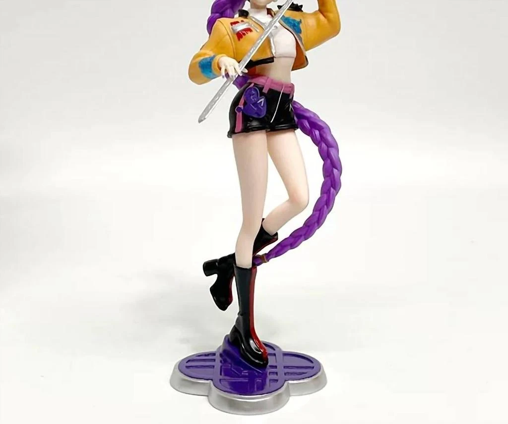 KIDSCHARM Girl
s K-Pop Demon Hunters Rumi Collectible Figurine In Purple